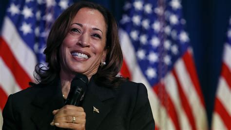 44,000 attend Black women's Zoom call for Kamala Harris  .